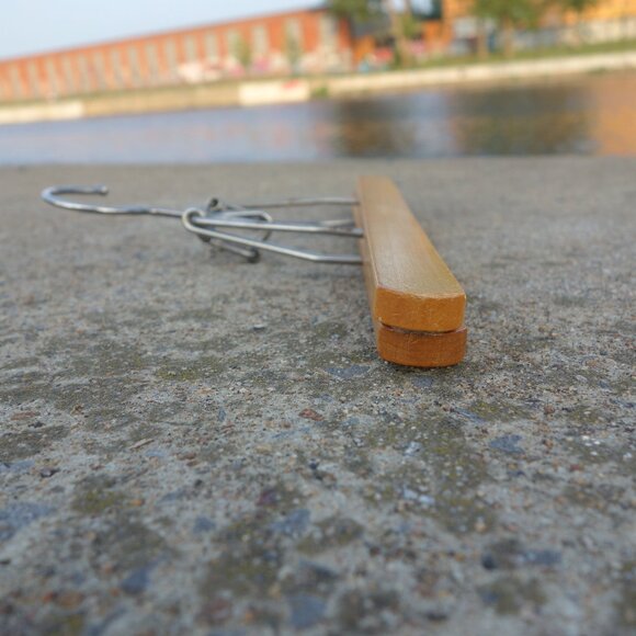 Vintage Baribocraft Made in Canada Wood Pants Hanger - Picture 10 of 13